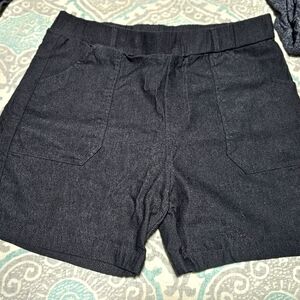 Two pair of ladies shorts Sz L